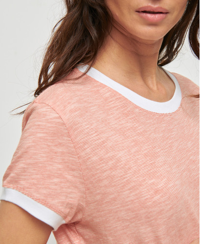 Kurzärmlige Schwangerschaft-T-Shirt aus Baumwolle mit roten Streifen