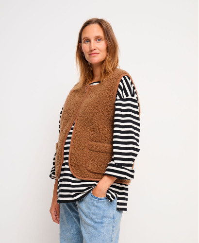 Alma ärmellose braune Woll-Umstandsjacke