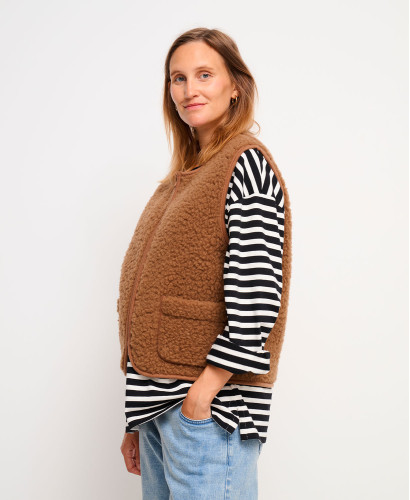 Alma ärmellose braune Woll-Umstandsjacke
