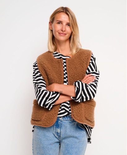 Alma ärmellose braune Woll-Umstandsjacke