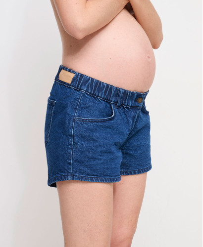 Mittelblaue Umstands-Jeans-Shorts